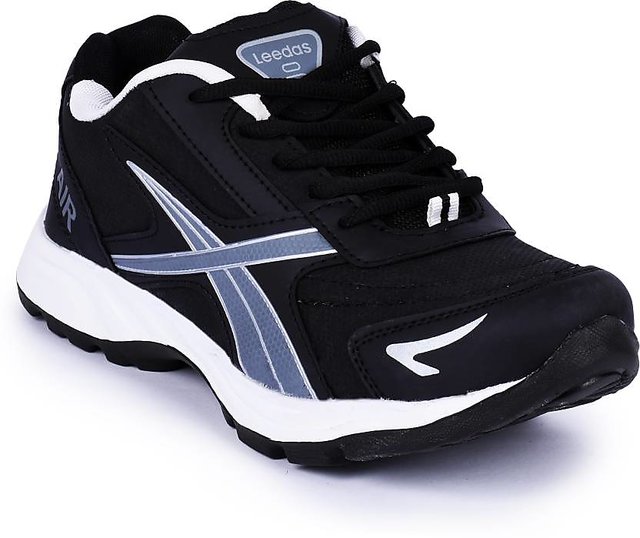 leedas sports shoes