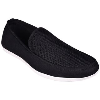 Messi Men Black Slip on Casual Shoes.