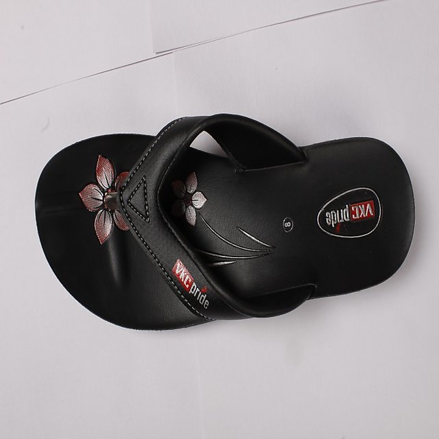 Ladies slippers black hot sale