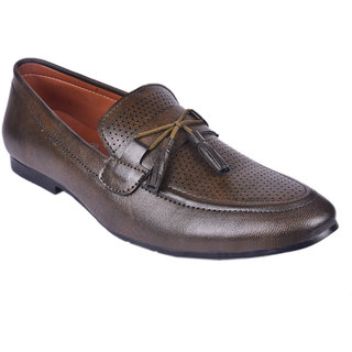 Messi Men's Brown Synthetic Leather Loafers.