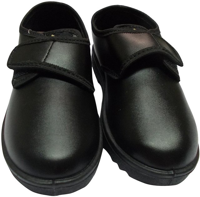 boys black school shoes size 6