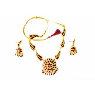 Buy Traditional Assamese Jewellery Dhan Japi Pepa Cut Haar Necklace Set Made Of Silver And Gold Plated On Top Online 6500 From Shopclues #assamese jewellery | 2651 persone lo hanno visto. traditional assamese jewellery dhan japi pepa cut haar necklace set made of silver and gold plated on top
