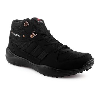 black ankle length sneakers