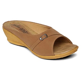 dress pants with casual shoes
