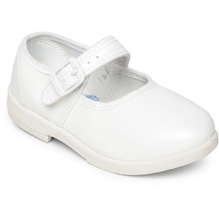 Buy Paragon Kids White School Shoes Online 269 from ShopClues