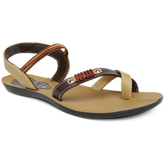 paragon kolhapuri chappal