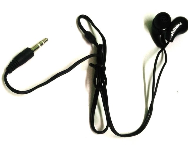 pannu bluetooth earphones price