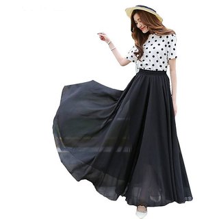 plain black skirt