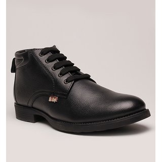 Lee Cooper Men's Black Outdoor Shoes 