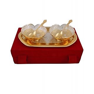 Hand-e-Crafts Silver And Golden Plated 2 Brass Heart Shaped Bowls & Spoon Set With Tray
