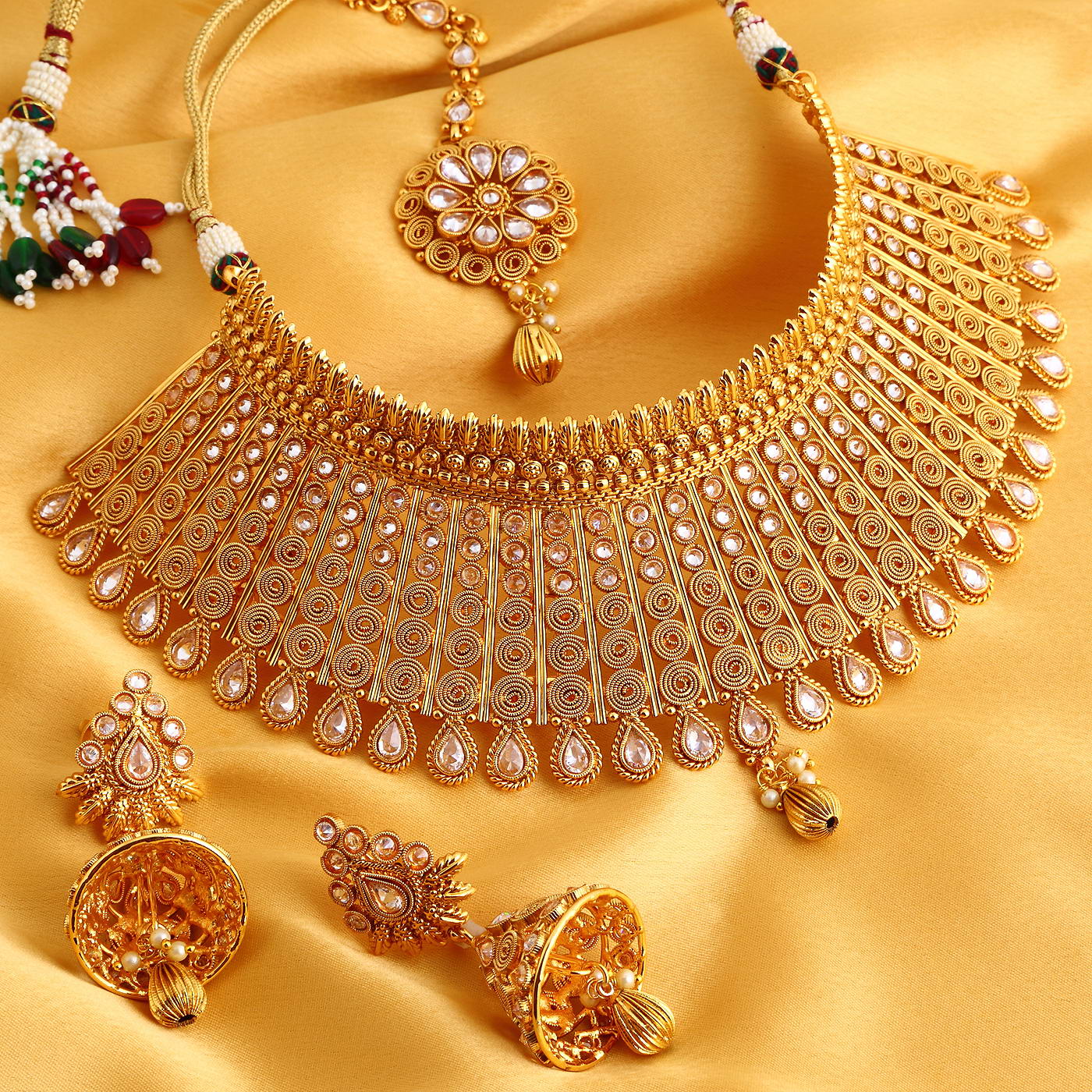 Buy Sukkhi Gold Plated Alloy Kundan Choker Necklace Set Online From Shopclues