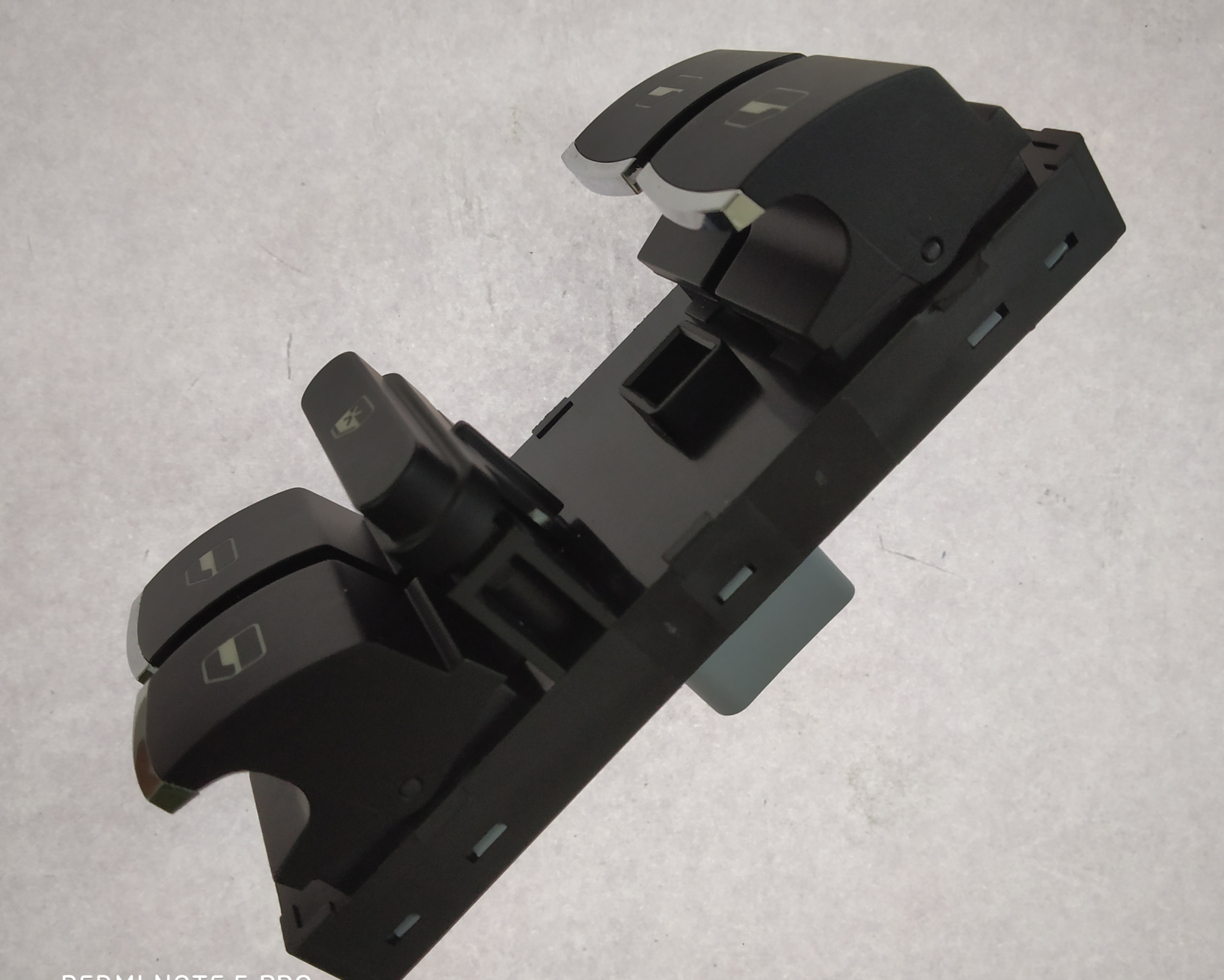 Buy Volkswagen Polo driver side power window control switch, master