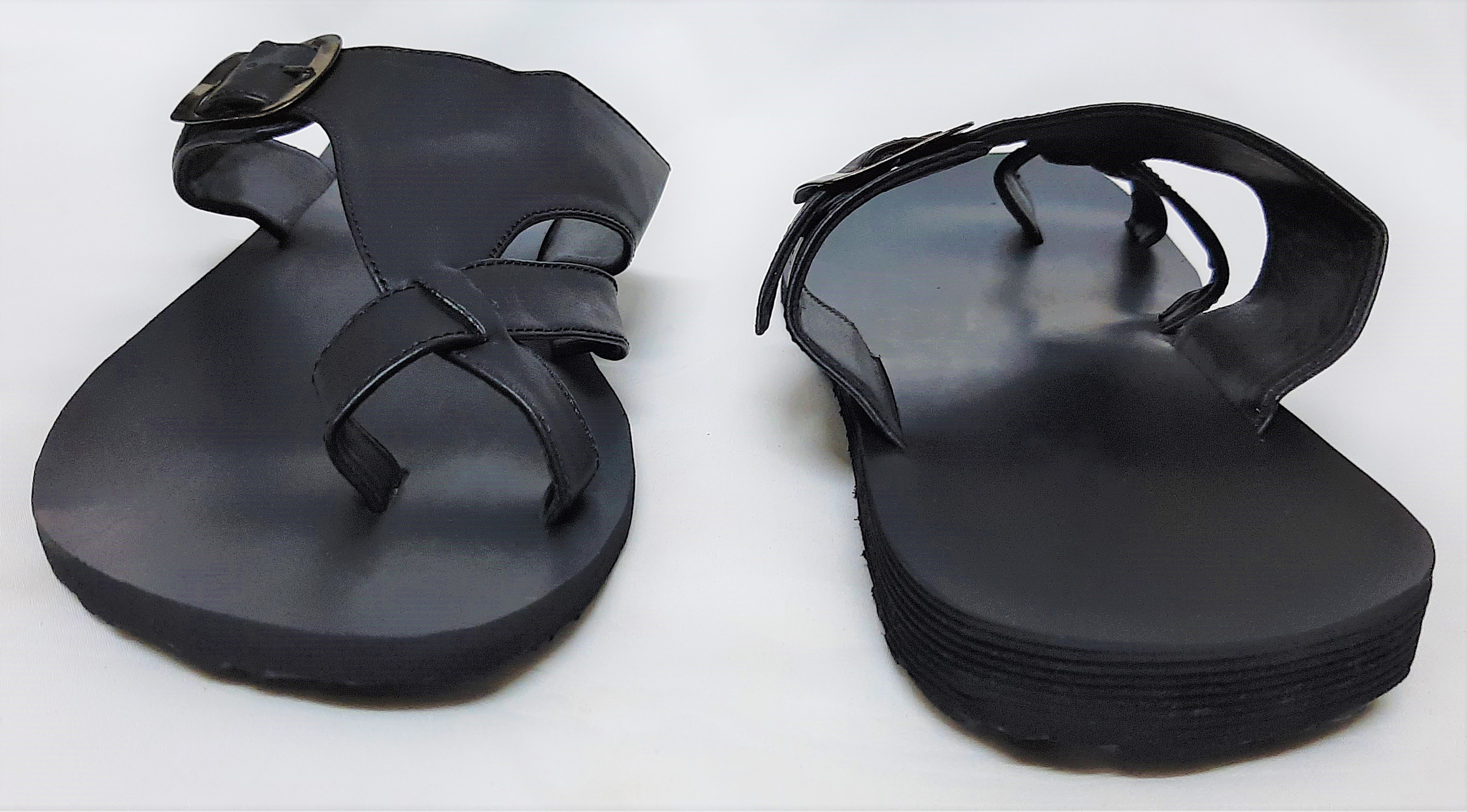 hitz leather chappals