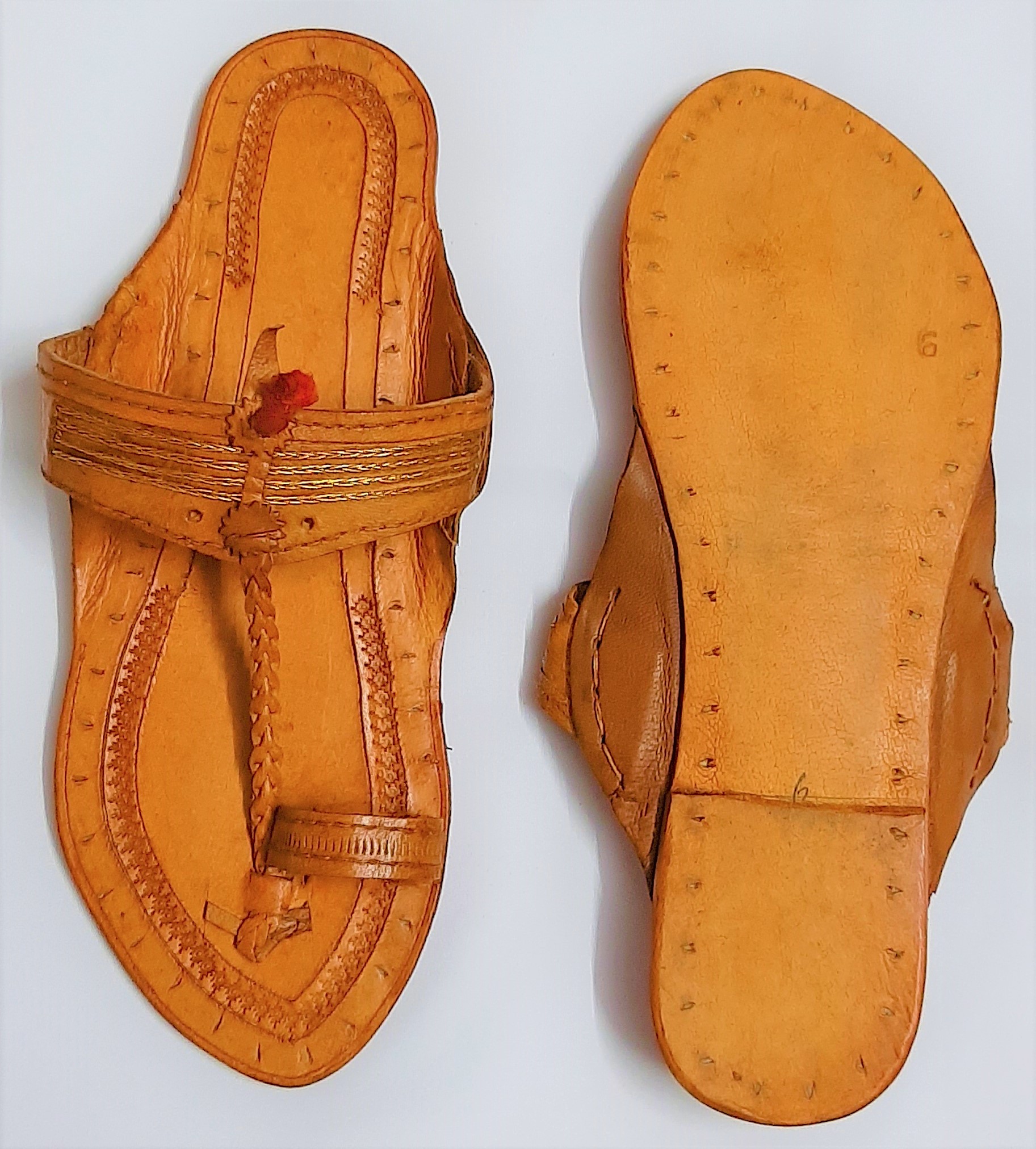 kolhapuri mojdi ladies