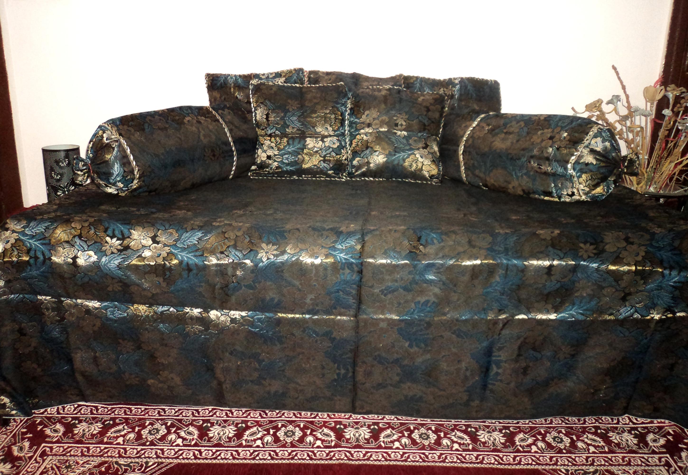 Buy AH Set of 8 Pcs Floral Design Silk Diwan Set ( 1 Diwan Sheet , 2