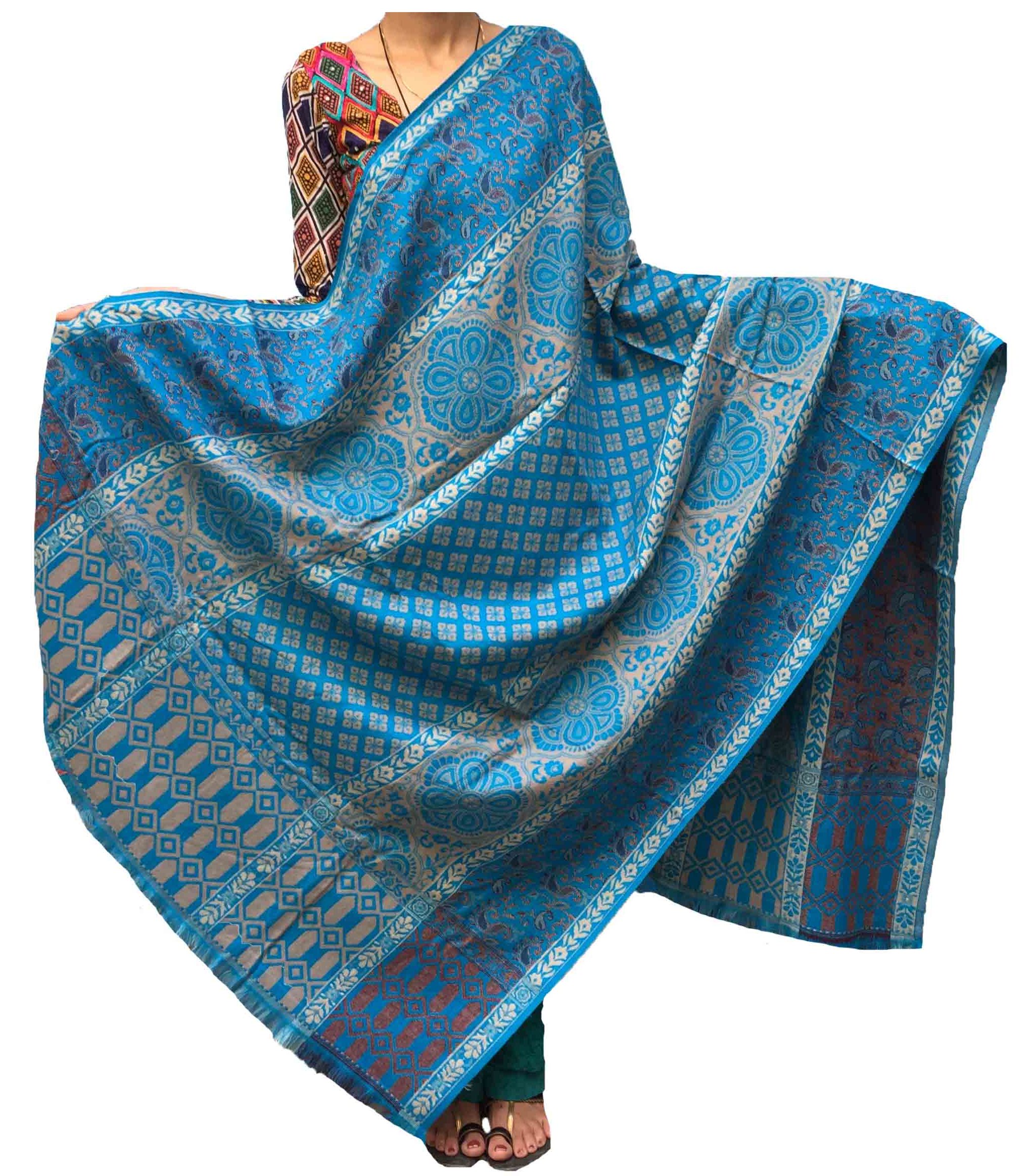 Buy Varun Cloth House Women's Pure Woollen Shawl For Extreme High ...