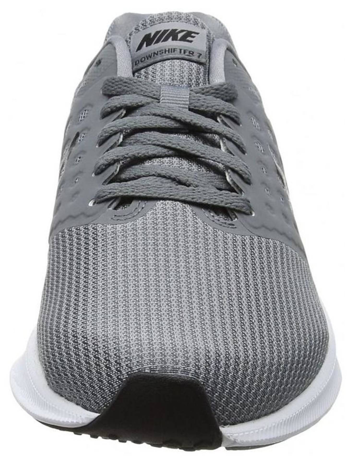 new grey nike shoes