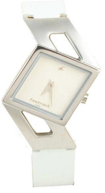 Buy Fastrack Analog Watch For Women 6035SL01 Online 2200 from