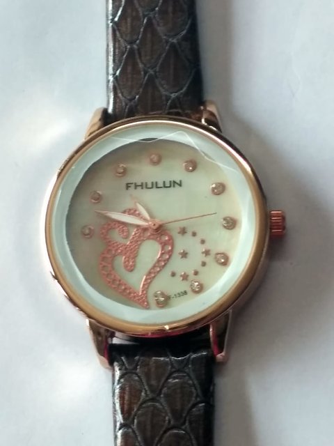 FHULUN Ladies Magnet Watch - AYP.LK | Online Shopping Site. Best Deals and  Top Discounts in Sri Lanka [Islandwide delivery]
