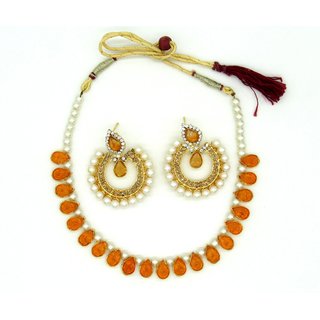                      Golden Kundan Tilak Polki Necklace Set                                              