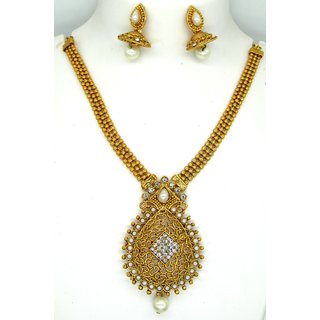                       Golden Pearl Layer Oval Shape Pendant Necklace Set                                              