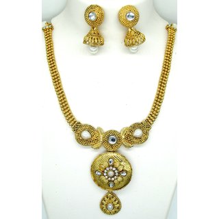                       Round pendant Golden Kundan and Pearl Necklace Set                                              