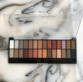 s.f.r color 28 colours eyeshadow palette  02