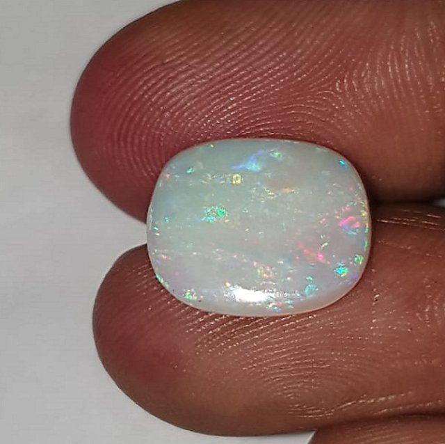 Fire opal stone hot sale price 10 ratti