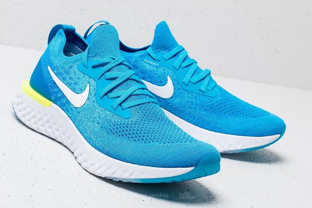 Nike epic react flyknit 2025 volt