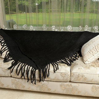Young Arc Black Beauty Throw
