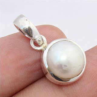 Ceylonmine Pearl Pendant 5.00 Carat Stone Moti Natural & Original Gemstone Pendant/ Locket For Astrological Purpoe Ceylonmine Pearl Pendant 5.00 Carat Stone Moti Natural & Original Gemstone Pendant/ Locket For Astrological Purpoe