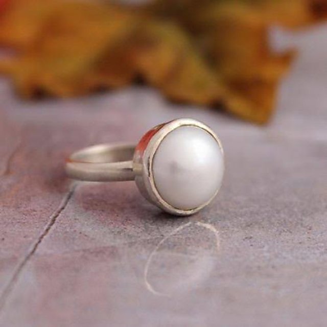Amazon.com: Ramneek Jewels Divya Shakti 6.25-6.50 Carats Pearl Silver Ring  (Moti/Mukta Silver Ring) 100% Original AAA Quality Gemstone (4) : Arts,  Crafts & Sewing