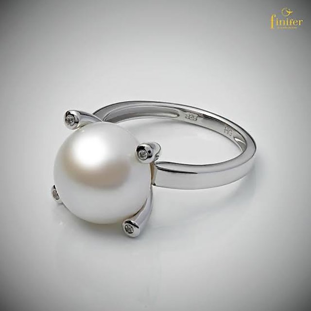 Buy 9 USPTO Flawless Real Mukta Moti 7.25 Ratti South Sea Pearl Stone  Original Certified Ring Anguthi In Chandi Silvr AAA+++ Quality Fresh Water  Pearls Rings IGL Lab With Certificate Of Authenticity