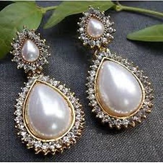                       Pearl stone drop earring                                              
