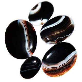                       Hoseki Hakik Gemstone Akik Stone 10.60 Ratti Balck Color Oval Shape for Unisex                                              