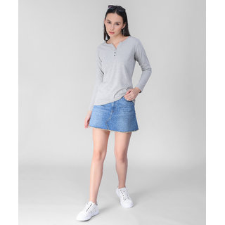                       Vivient Women Grey Button Plain Tshirt                                              