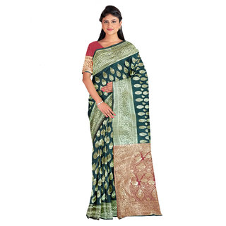                       Kanieshka Good Quality Beautiful  Green  Color Silk Saree with Broad Contrast Red Golden Palla, Attached Red Blouse                                              