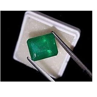                       Natural Emerald Stone 5.5 Ratti Gemstone By CEYLONMINE                                              