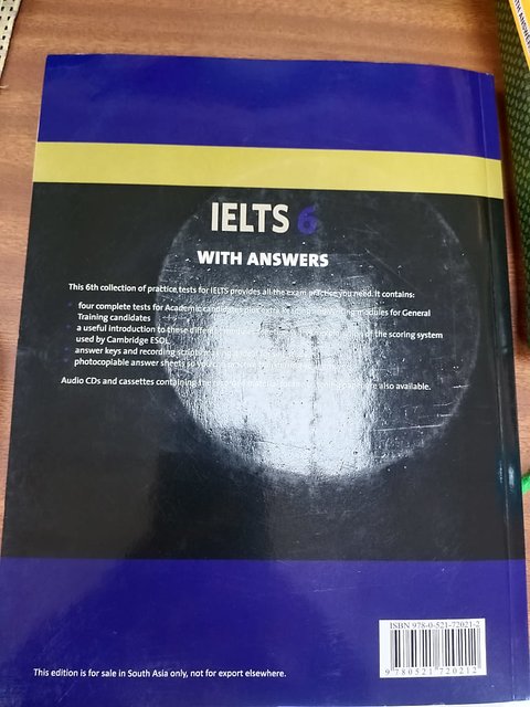 ESOL)　Book　Online　from　Cambridge　Buy　(English,　₹518　Paperback,　Cambridge　IELTS　Answers　with　Student's　ShopClues