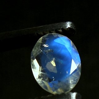                       8 Carat natural and Eligent Blue Moonstone Gemstone by Ceylonmine                                              