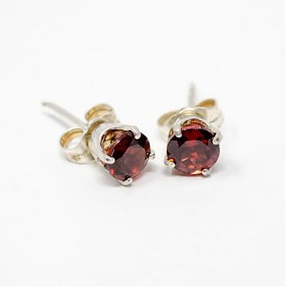 Natural IGI Lab Certified Hessonite Stone Silver Earring by Ceylonmine Natural IGI Lab Certified Hessonite Stone Silver Earring by Ceylonmine