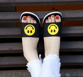 Kavsun Womens Black Slides