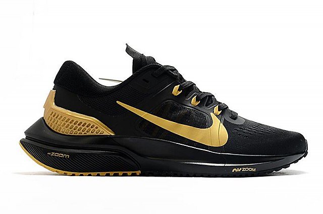 Black and outlet gold nike zoom