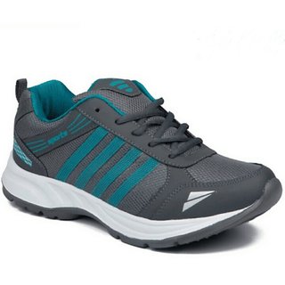 sports shoes Online @ ₹800 from ShopClues