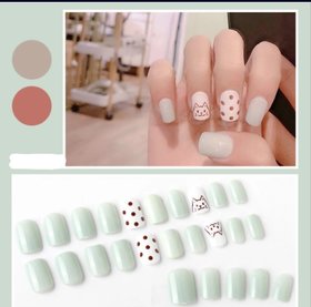 Green with kitty designee Artificial Nails Set of 30