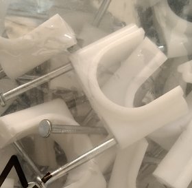 Double nail 20 mm circle cable clips white pack of 50