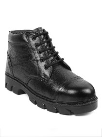 Woakers Men's Black Outdoors shoe