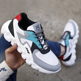 Shoes top in shopclues