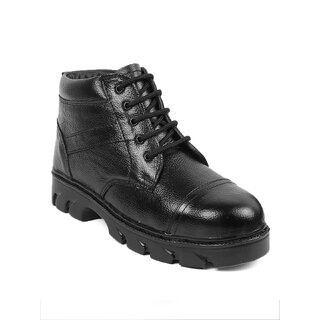Woakers Men's Black Outdoors shoe