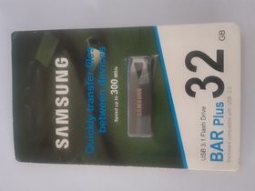 SAMSUNG BAR PLUS 32 GB PEN DRIVE